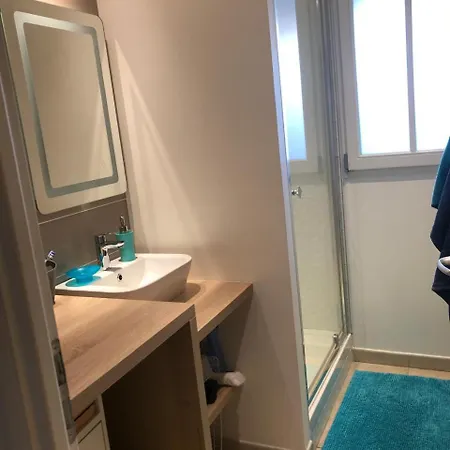 Appartement Elégant T2 Près De La Et En Hyper Centre *